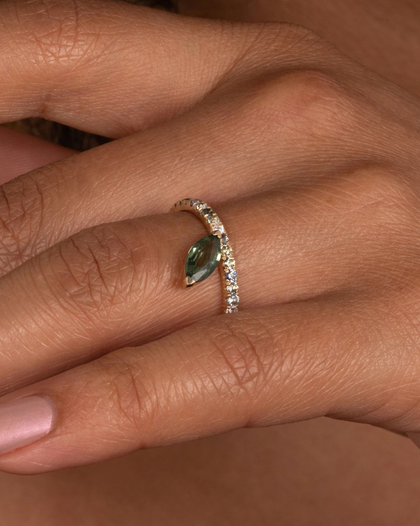 Defne Green Sapphire Ring