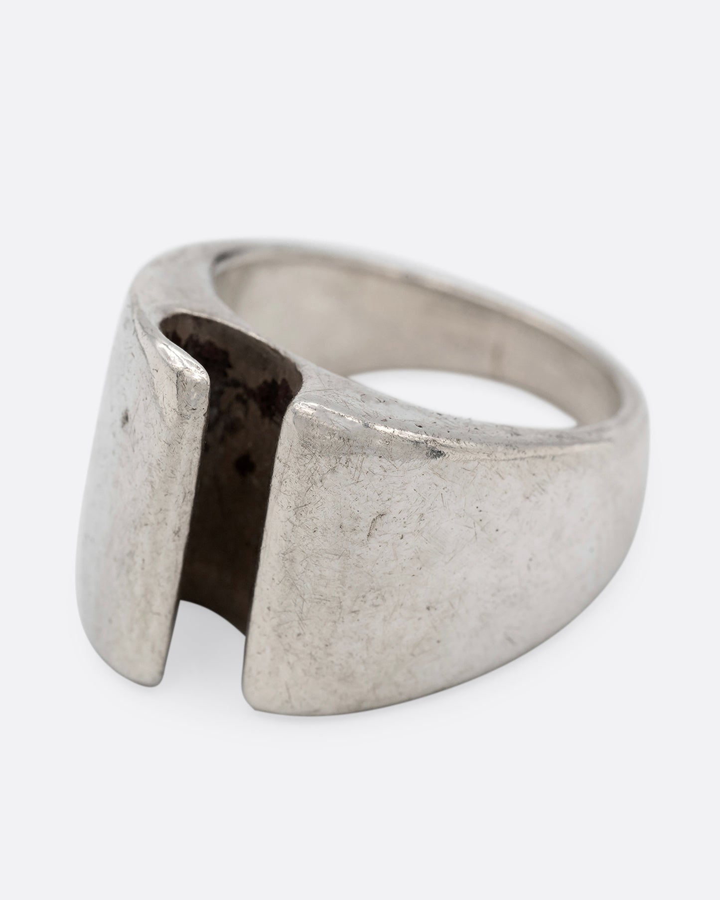 Notched Band Ring