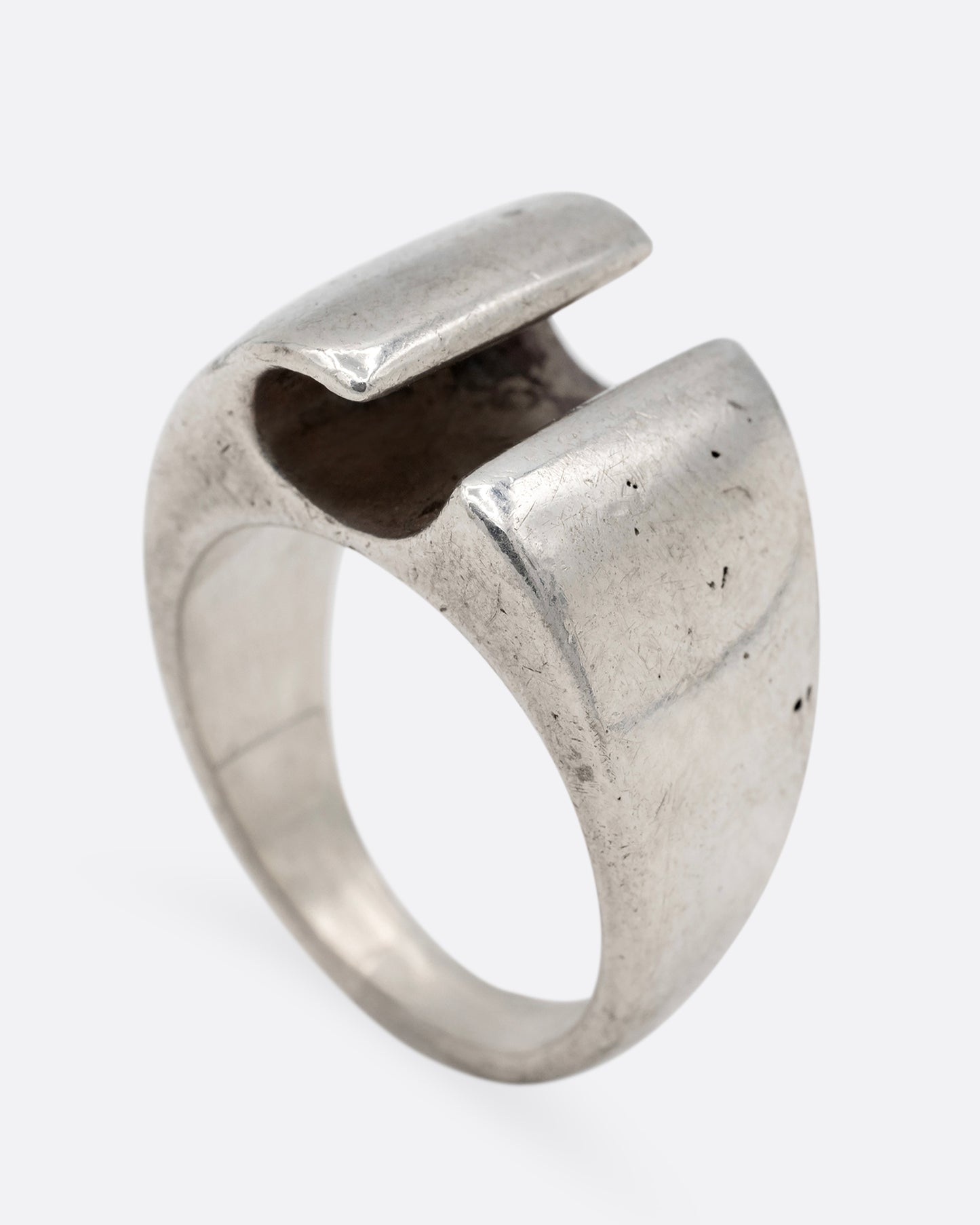 Notched Band Ring