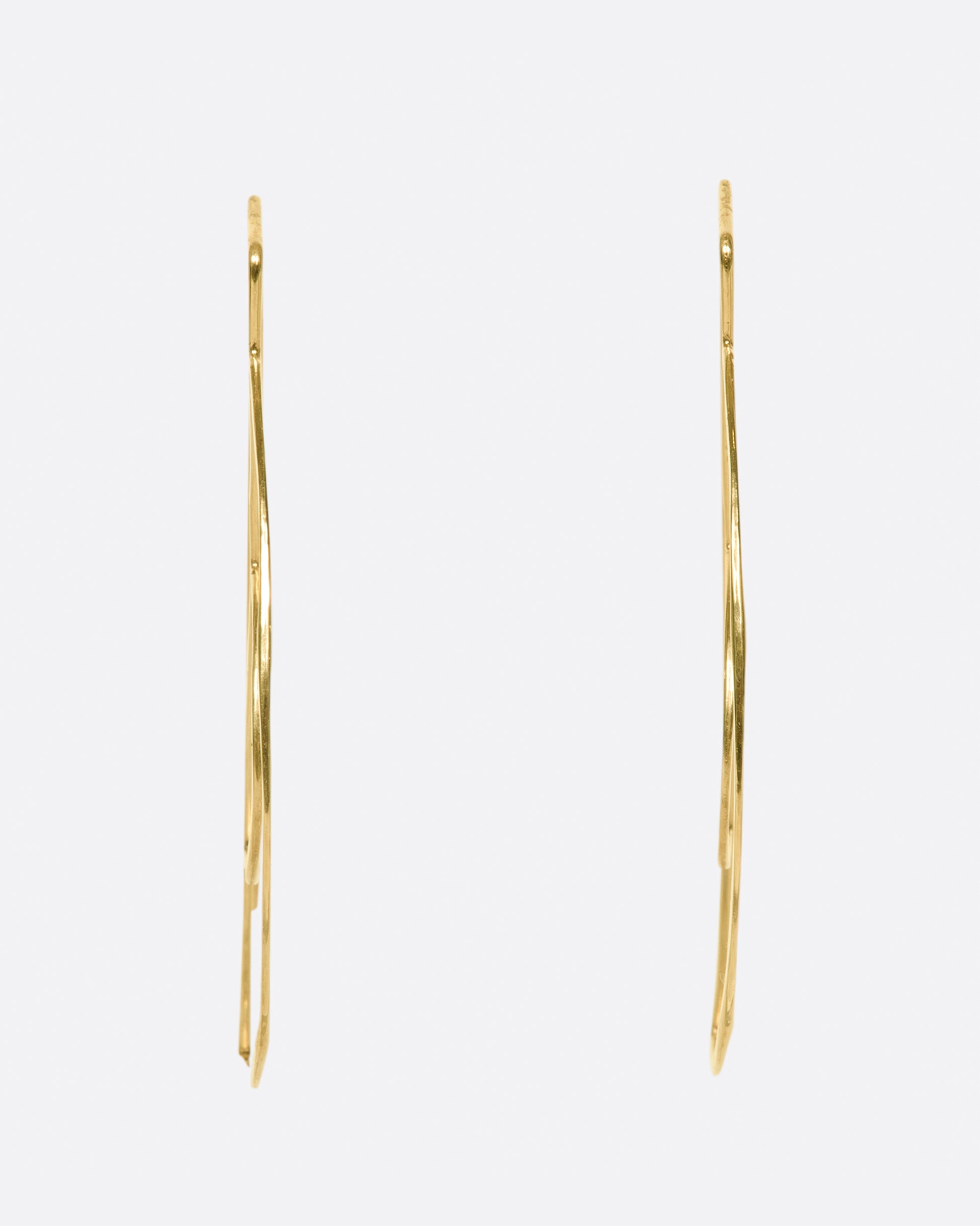 If you're looking for a delicate threader that makes a statement - you've found them.