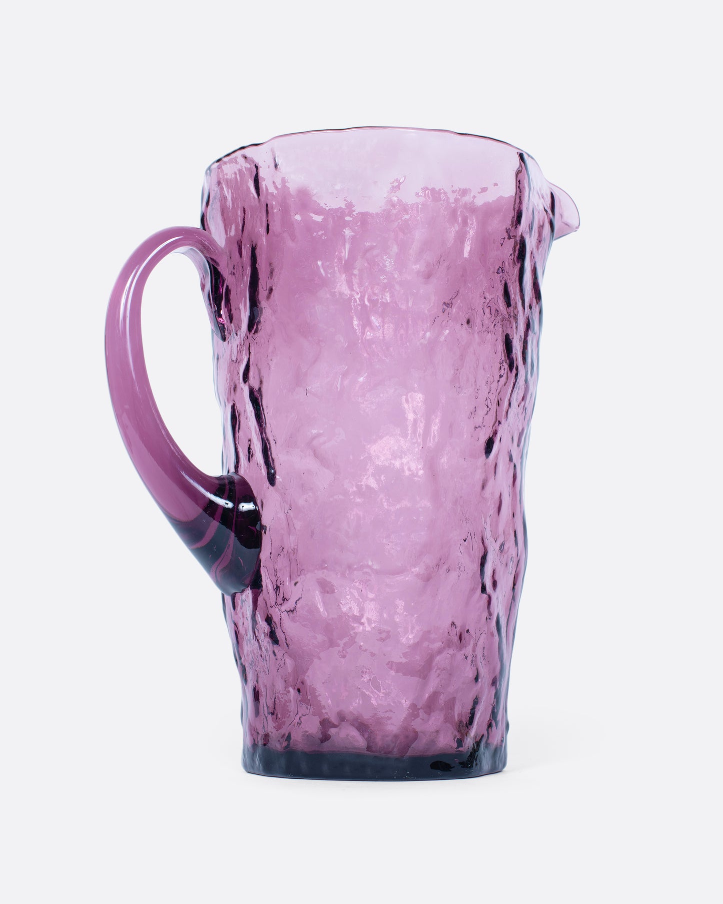 The perfect summer set to serve anything from water to sangria. The cups are squared and comfortable in the hand.