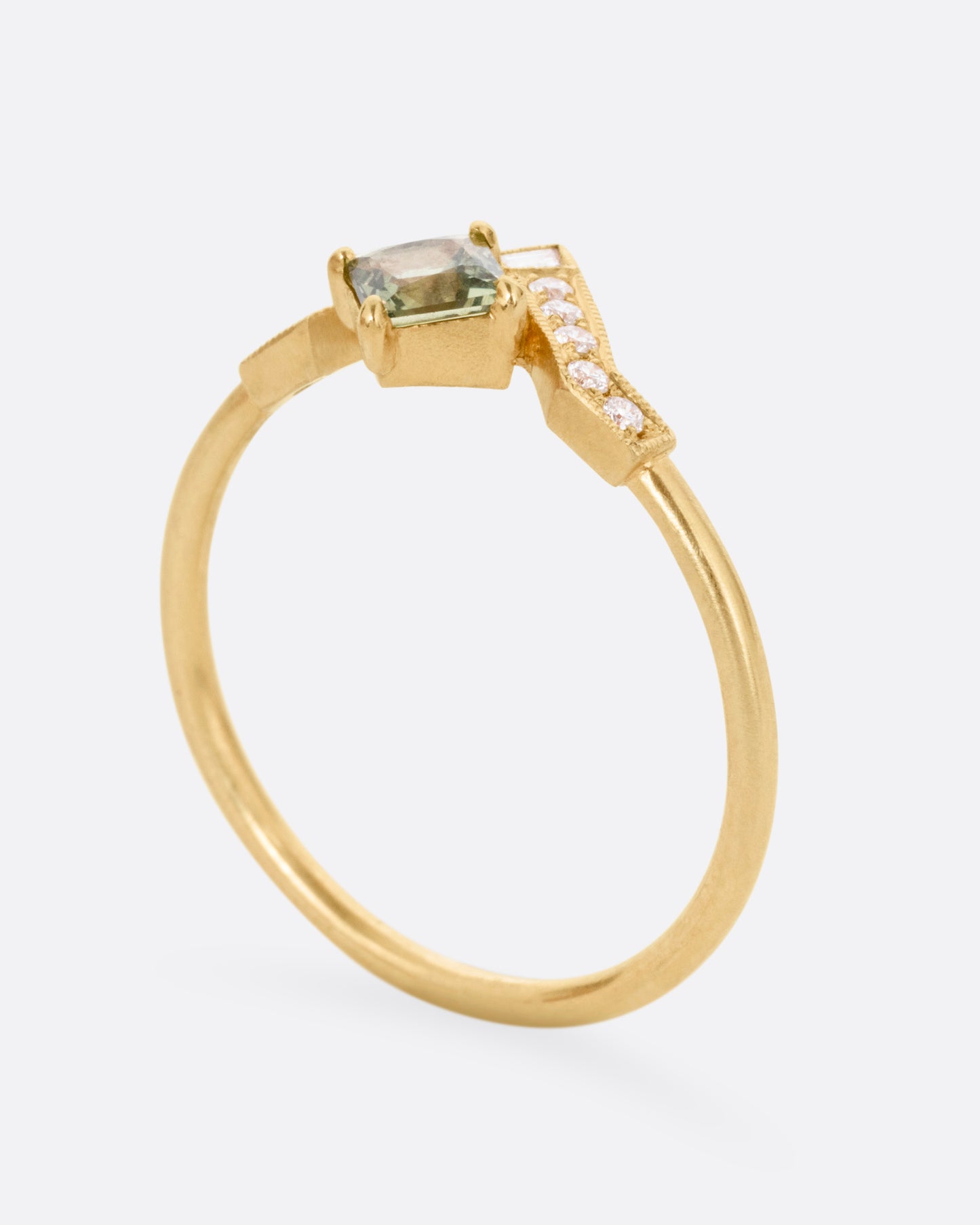 Green Sapphire and Diamond Artio Ring