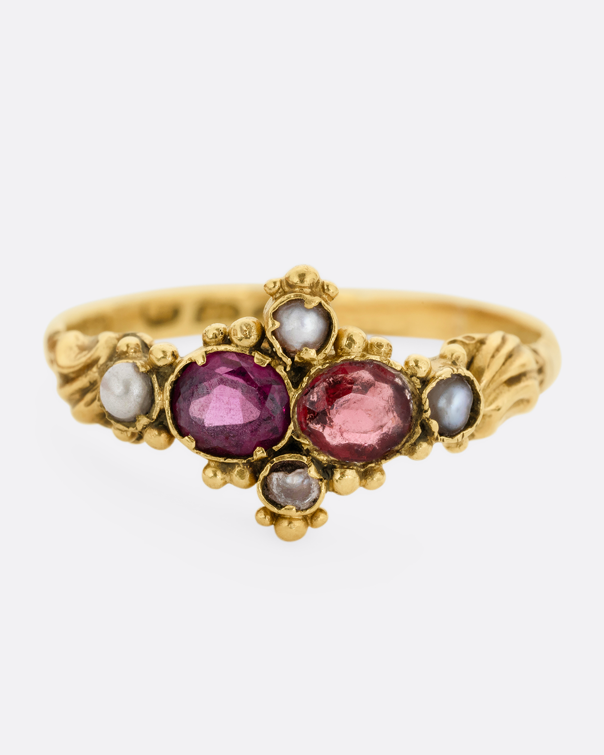 ANTIQUE GARNET AND SEED PEARL RING