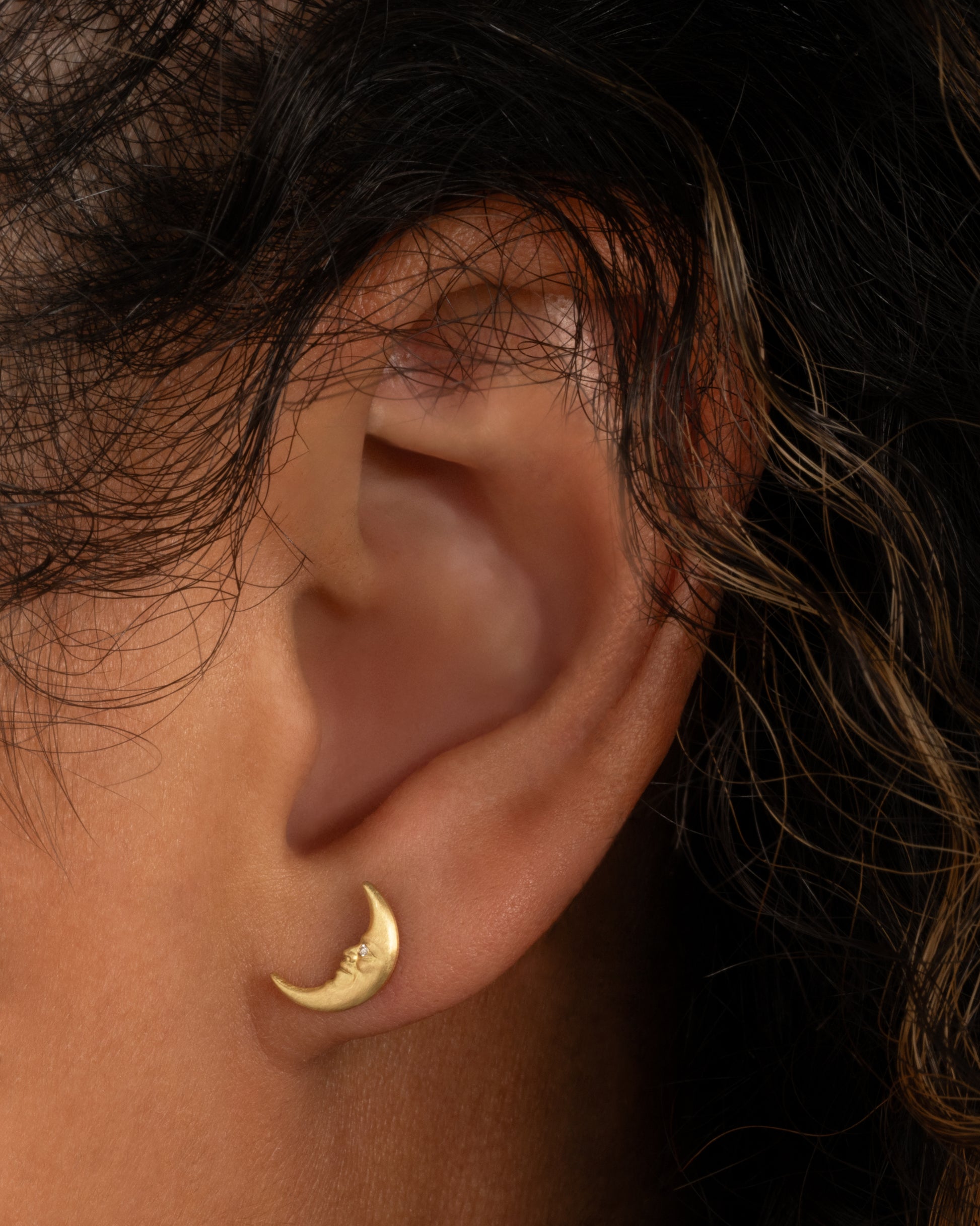 Crescent Moonface Earring