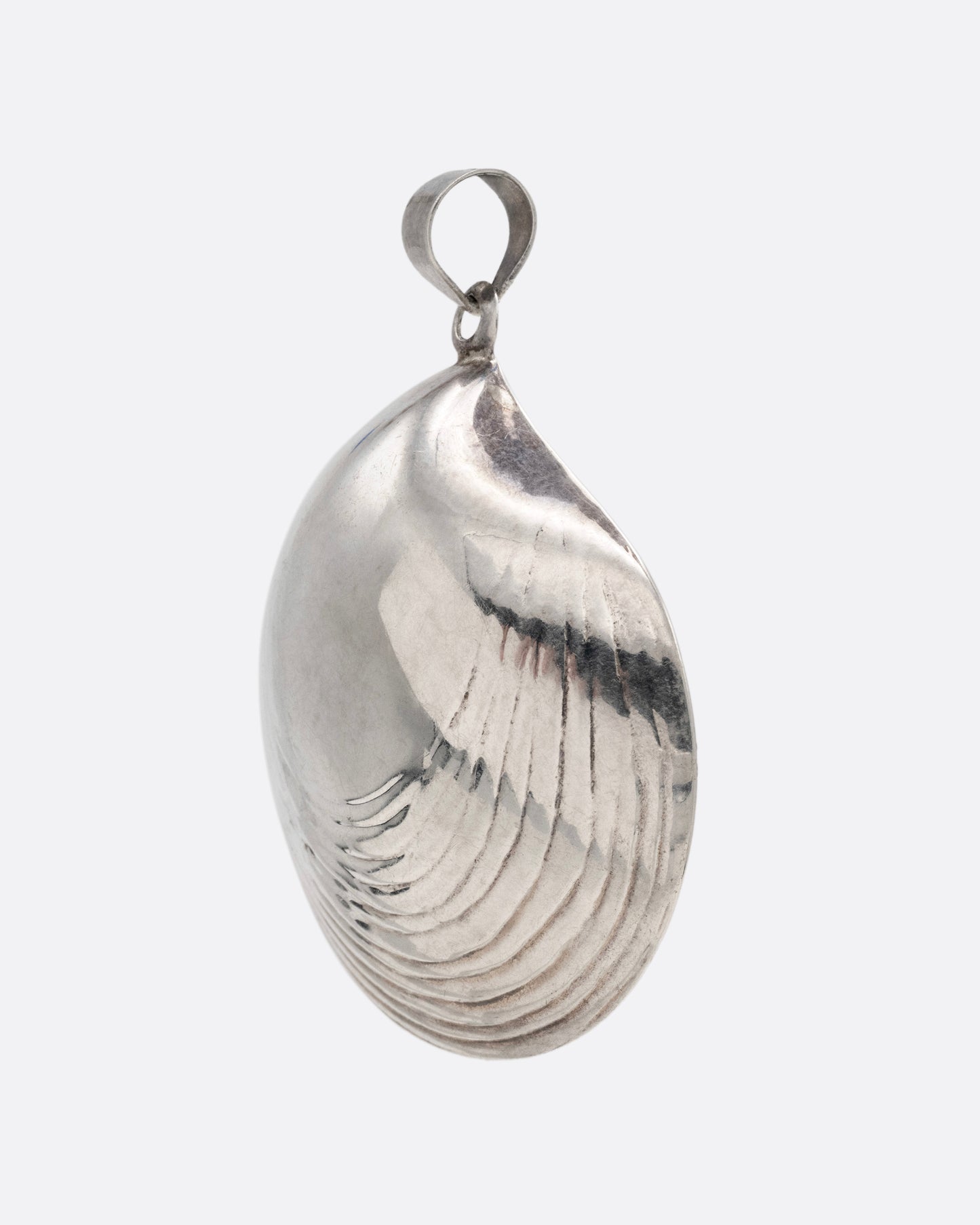Clam Shell Pendant