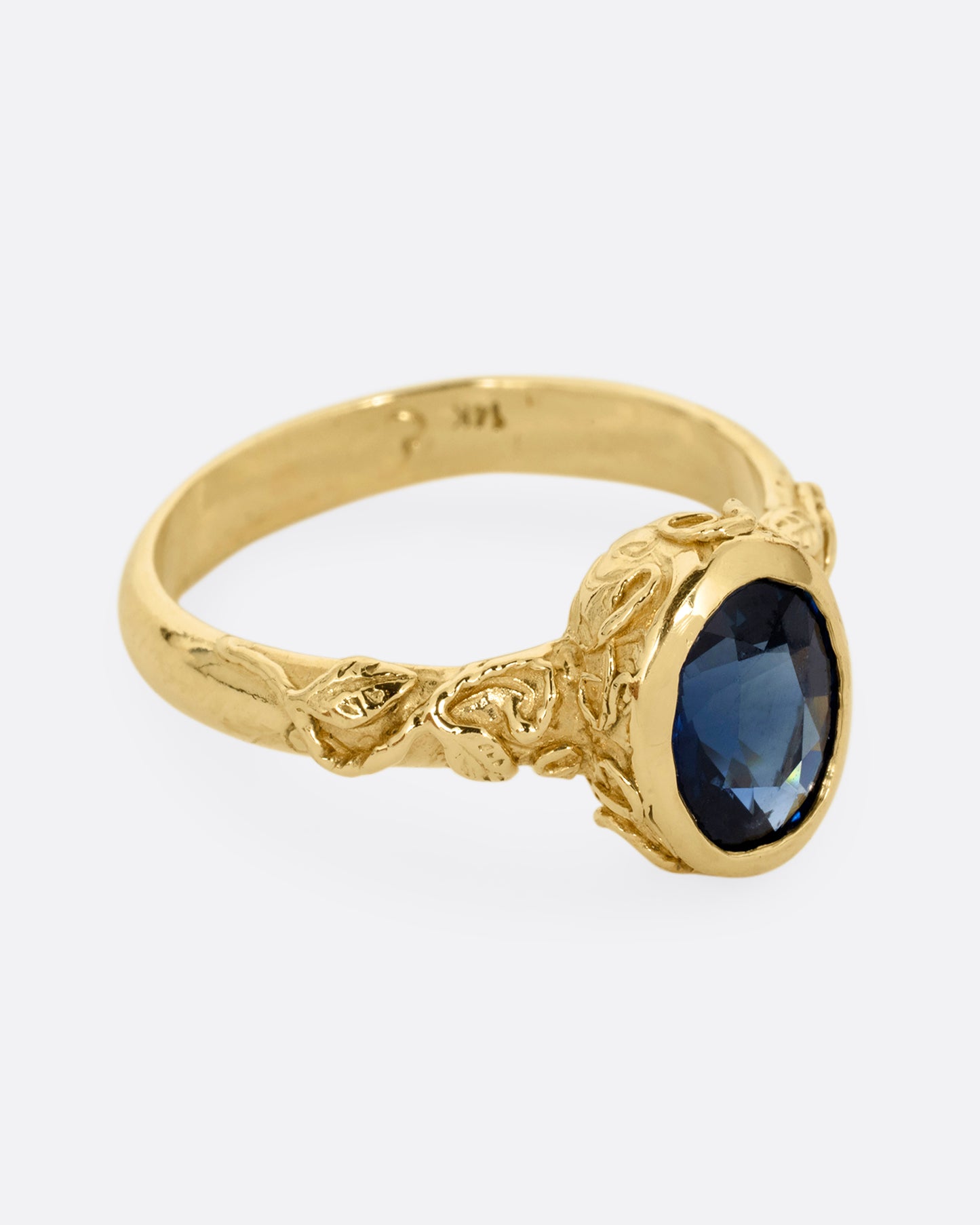 Interlaced Sapphire Ring
