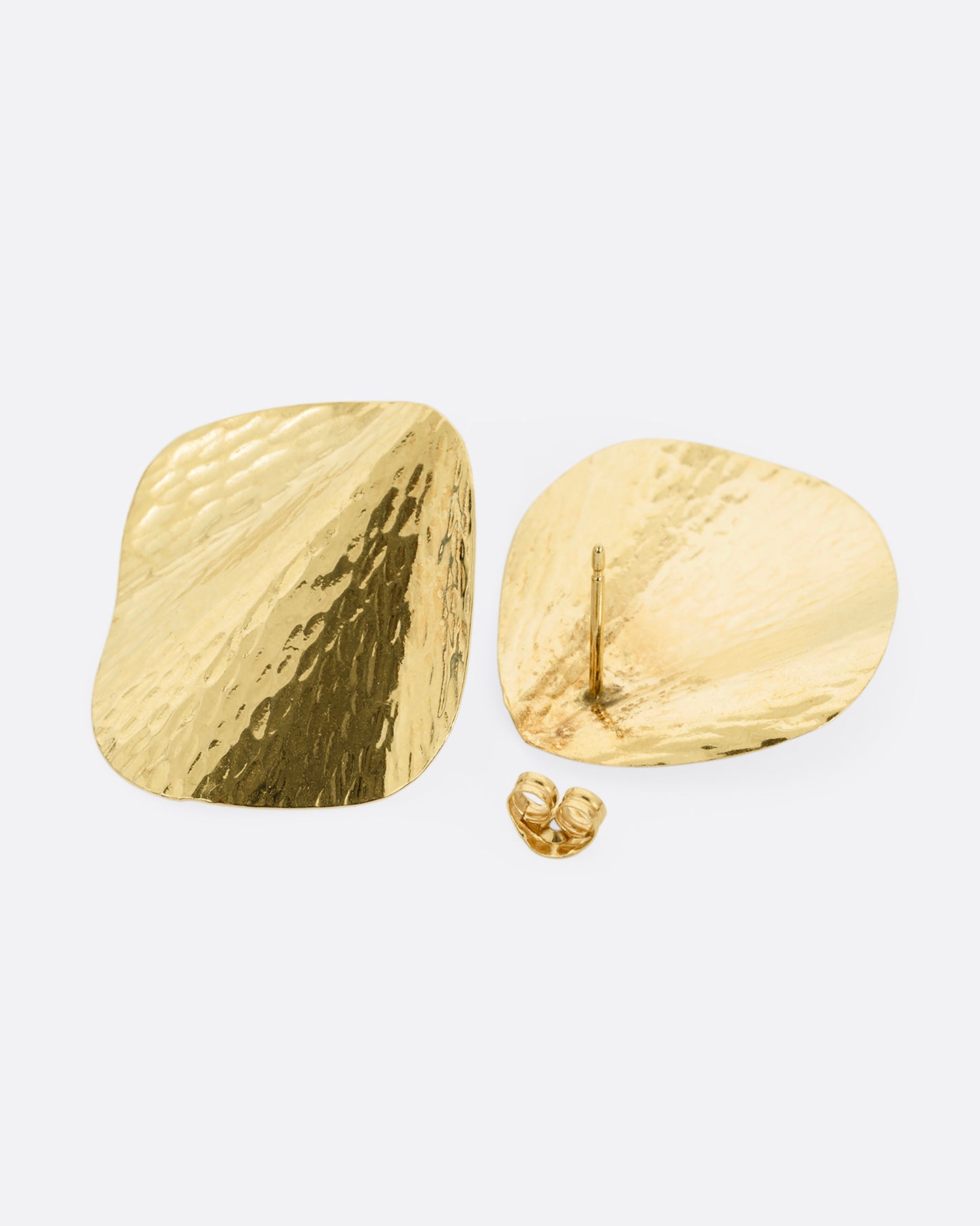 Wavy Stud Earrings