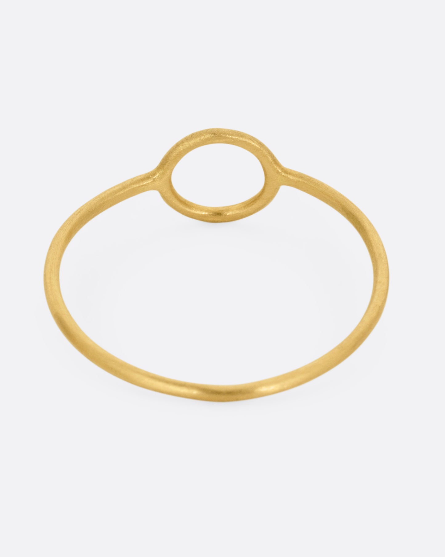 Armilla Circle Ring