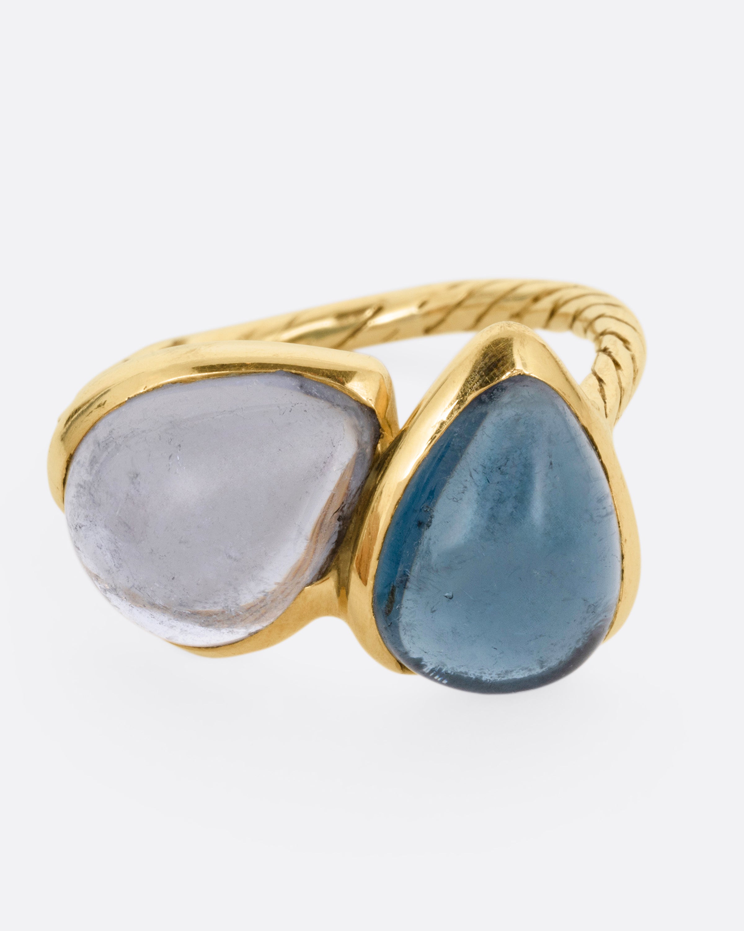 Invertido Ring – Love Adorned