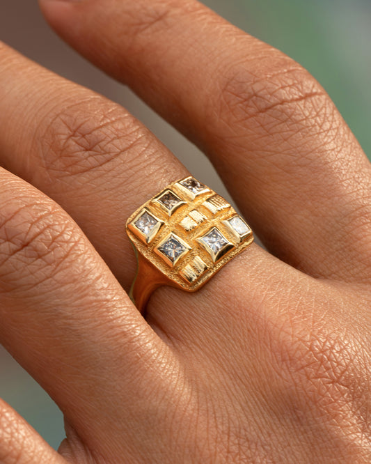 Brown Diamond Grid Signet Ring