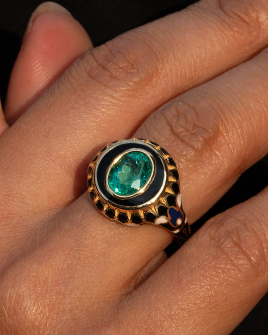 Greta Emerald Ring