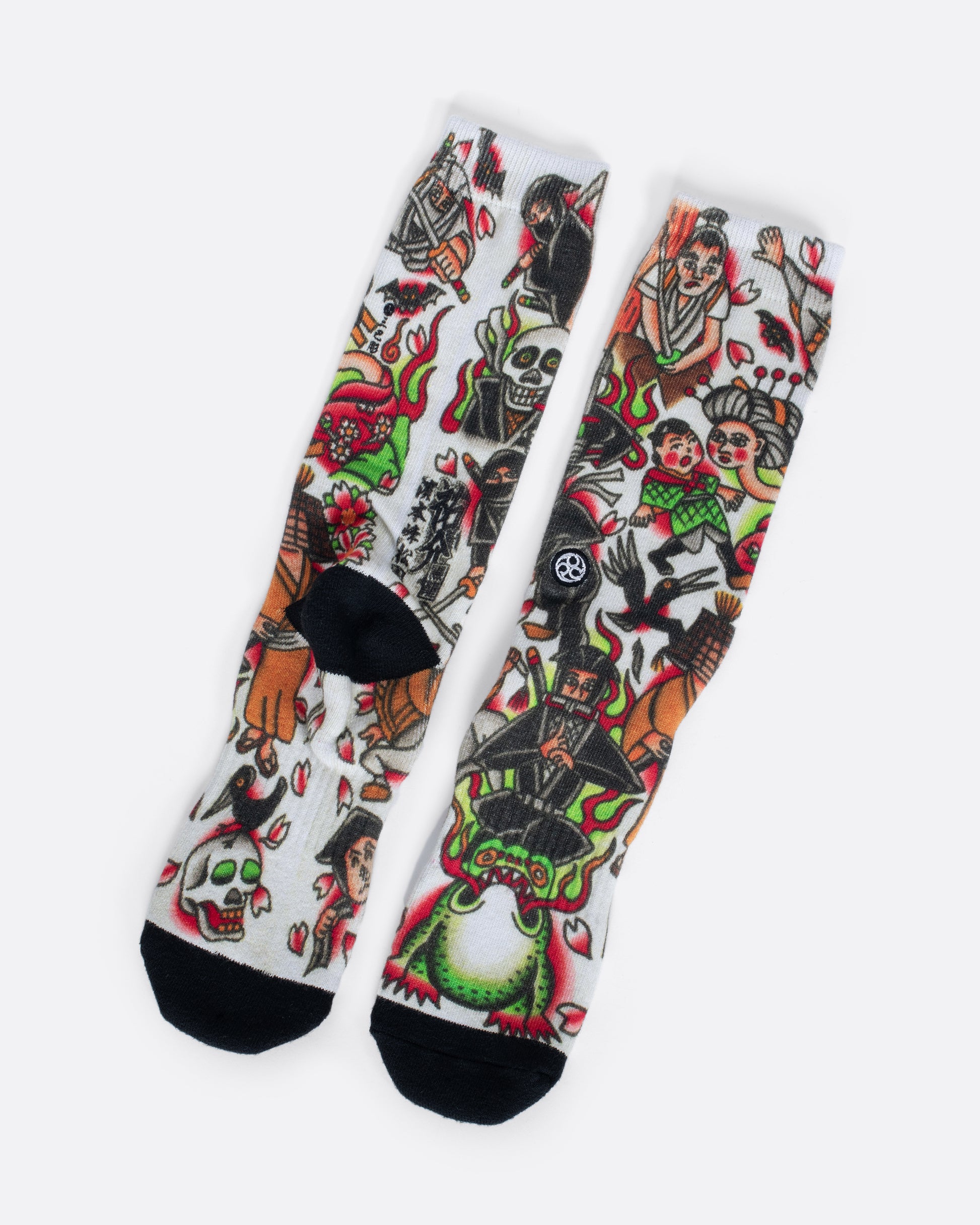 Socks with traditional Japanese style scene of people, ninjas and frogs. View from the front and back alternating, showing skulls and birds additionally.