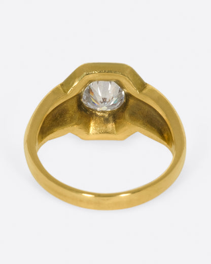 Vintage gold and platinum diamond ring, back view of the band and the gallery under the diamond