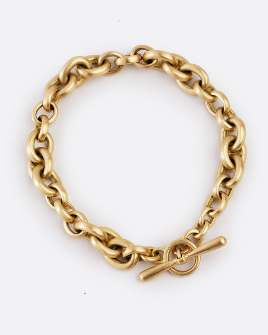 medium link bracelet of matte gold